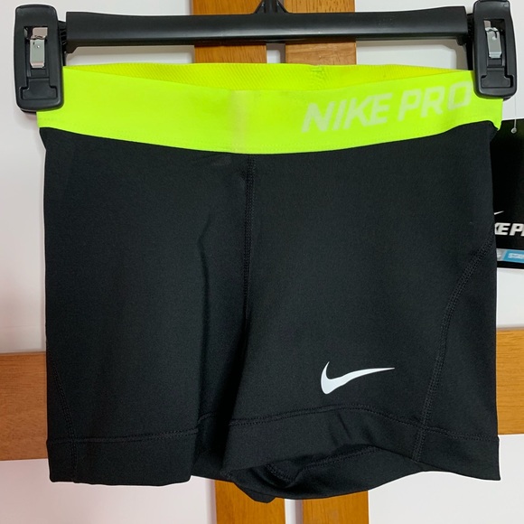 Nike Pro Dry Fit Shorts - Picture 2 of 3
